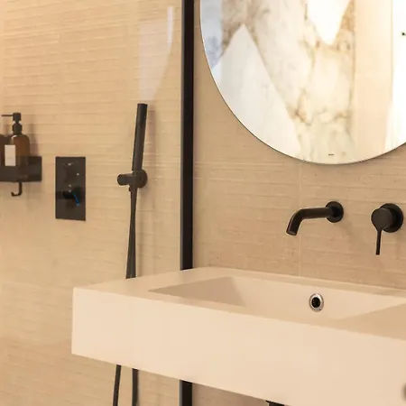 Saristays Modern & O Appartement *