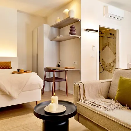 Saristays Modern & O Valencia
