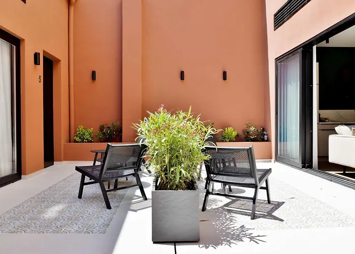 Saristays Modern & O * Valência