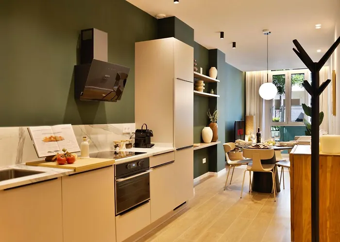 Saristays Modern & O *