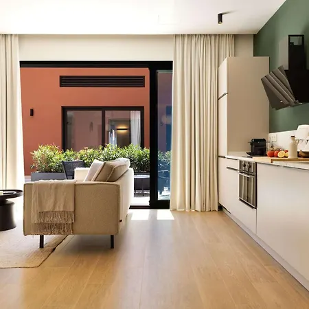 Apartmán Saristays Modern & O *