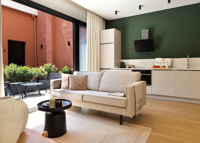 Saristays Modern & O *