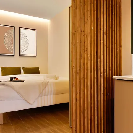 Saristays Valencia Modern & Luxury
